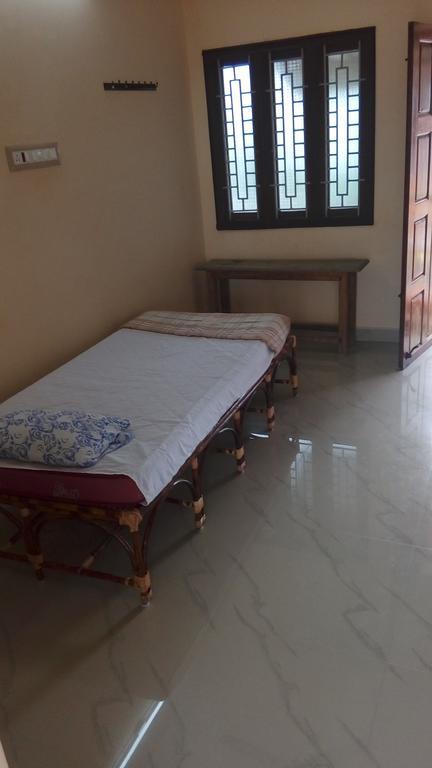 Sabri Guest House Tiruvannāmalai Exteriör bild