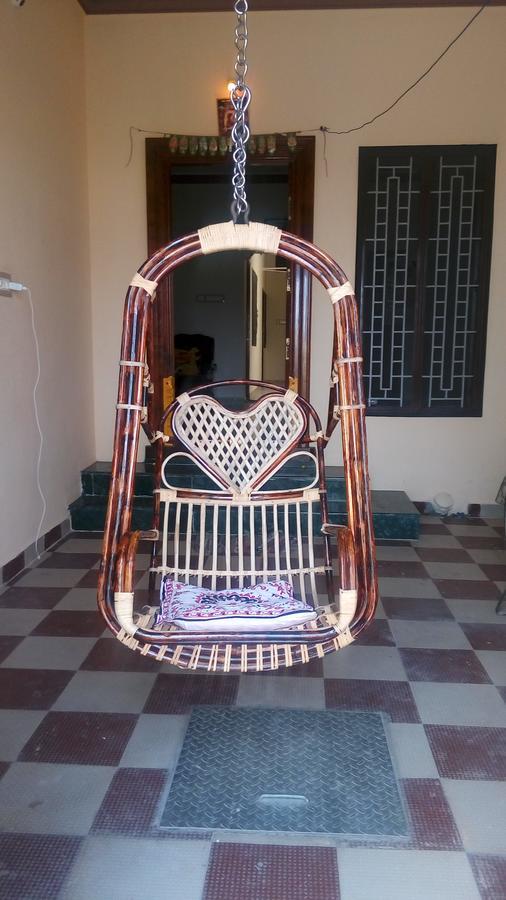 Sabri Guest House Tiruvannāmalai Exteriör bild